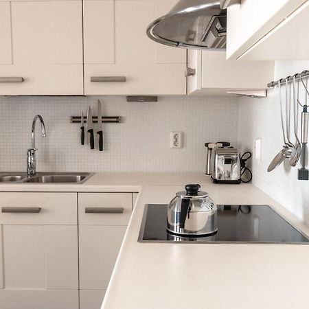 2Ndhomes Helsinki Center 2Br 103 M2 Deluxe Apartment With Sauna And Balcony Helsínquia Exterior foto